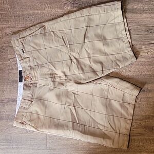 Hurley Size 32 Brown shorts